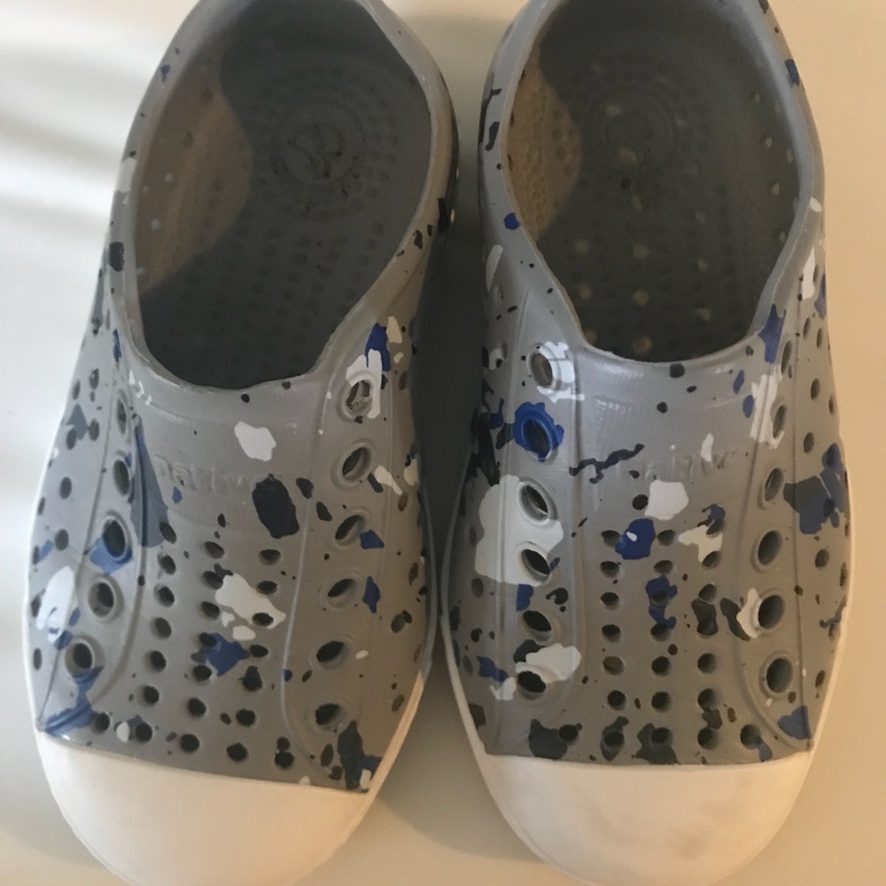 Toddler Native summer shoes
